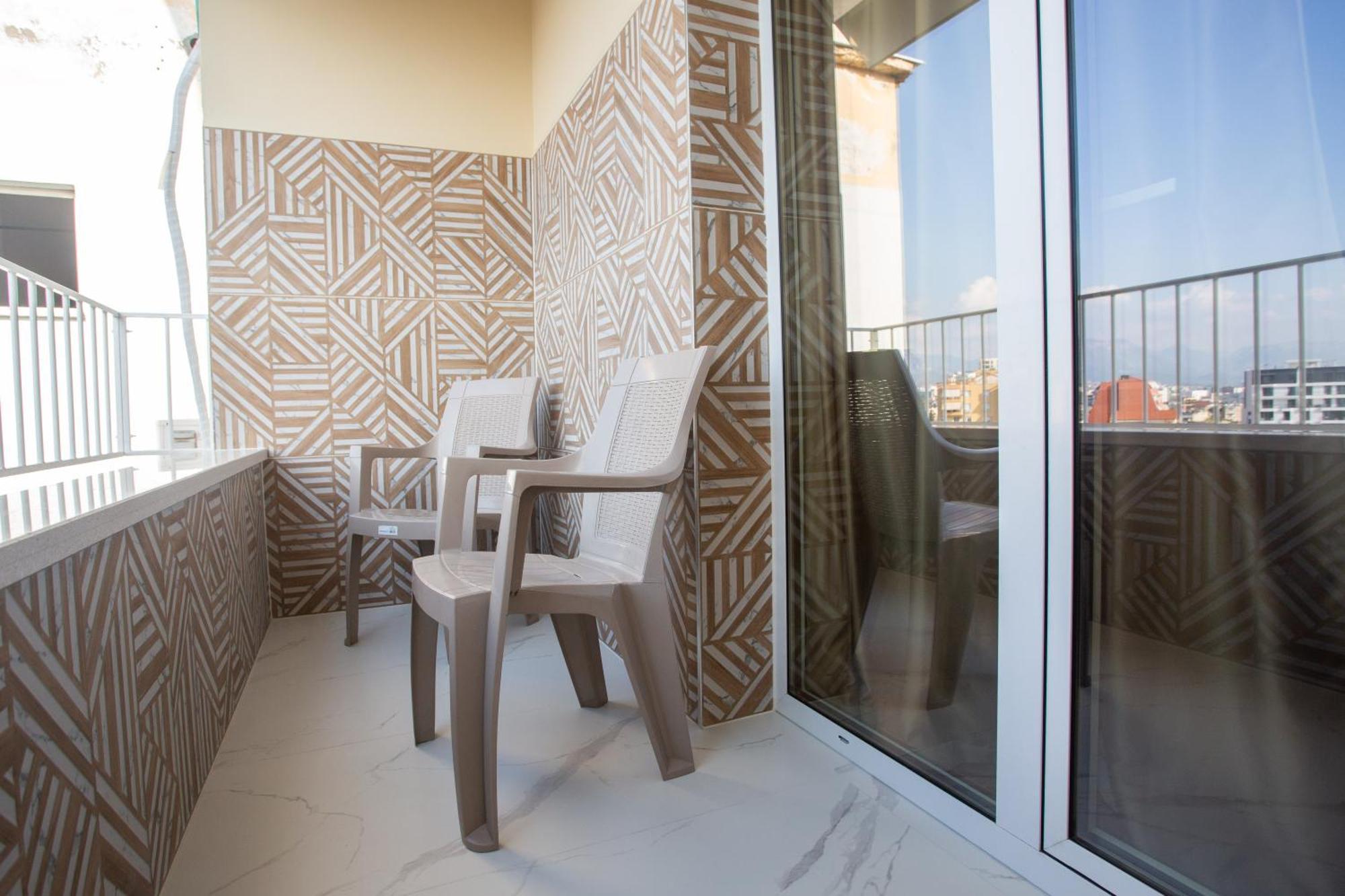David Center Apartment Tirana Esterno foto